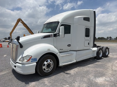 2017 Kenworth T680 6x4 Tractocamion con Dormitorio / T/A Slaapcabine Trekker