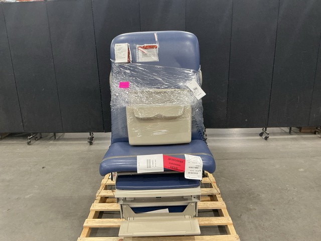 Midmark Ritter 223 Examination Table
