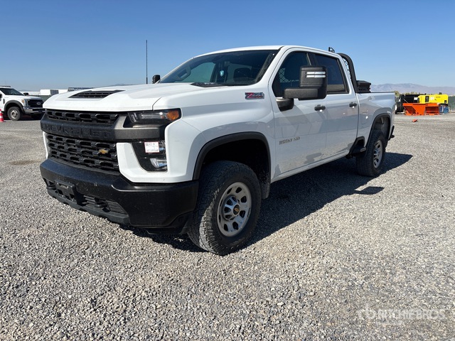 2023 Chevrolet Silverado 3500HD Z71 4x4 Crew Cab Pickup