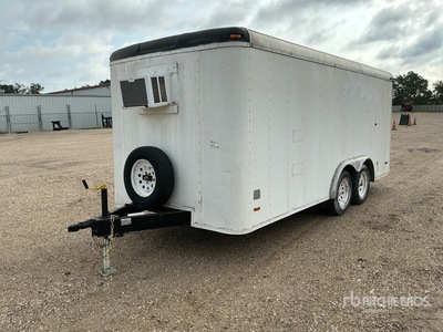 2000 Pace American 16 ft T/A Remorque fermée