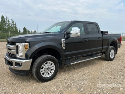 2019 Ford F-350 XLT 4x4 Crew Cab Pickup