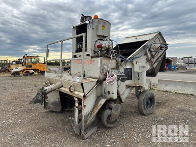 1996 Ceadar Rapids MS-2 Windrow Elevator