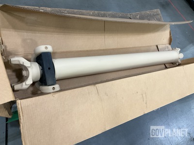 (5) Navistar Defense 3905099C91 Propeller Shafts