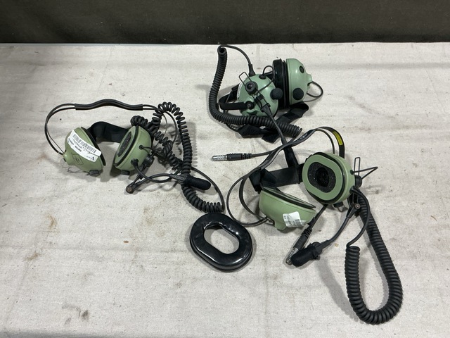 (3) David Clark 40897G-10 Microphone-Headsets (3) David Clark 40897G-10 Microphone-Headsets