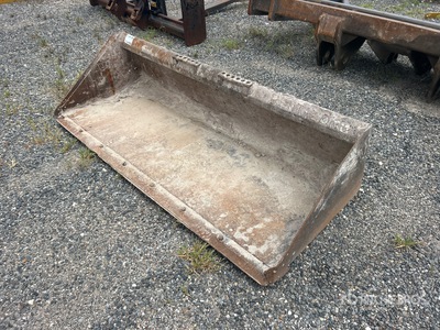 Bobcat 80 in Schranklader bak