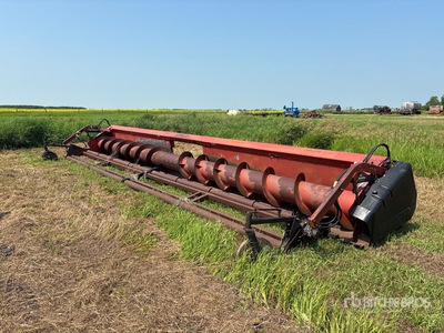 Case IH 30 ft Pea Pickup Schneidwerk