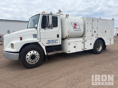 1999 Freighliner FL70 Business class 4x2 Fuel and Lube Truck