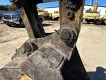 v2 Chassis - Excavator with Pin and Bushings Stick to Bucket