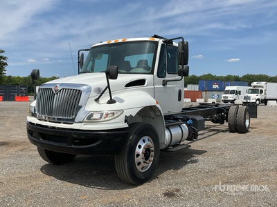 2016 International 4300 4x2 Fahrgestell