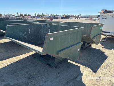 Quantity of (2) 5 ft Zelfstortende trechter