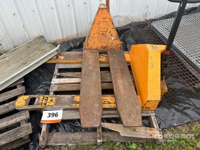 Big Joe 48 in Pallet Jack