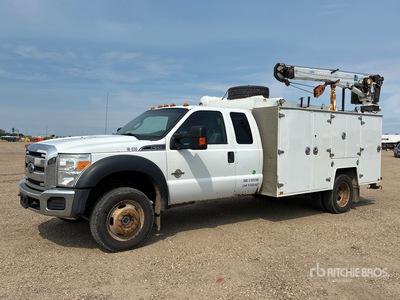 2015 Ford F-550 XLT 4x4 Extended Cab Service Truck