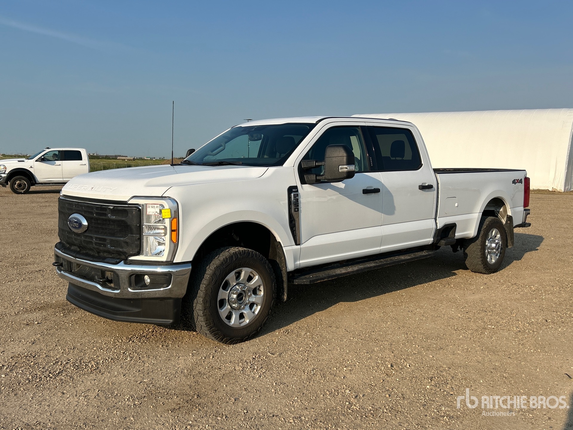 2023 Ford F-350 XLT 4x4 Crew Cab Pickup