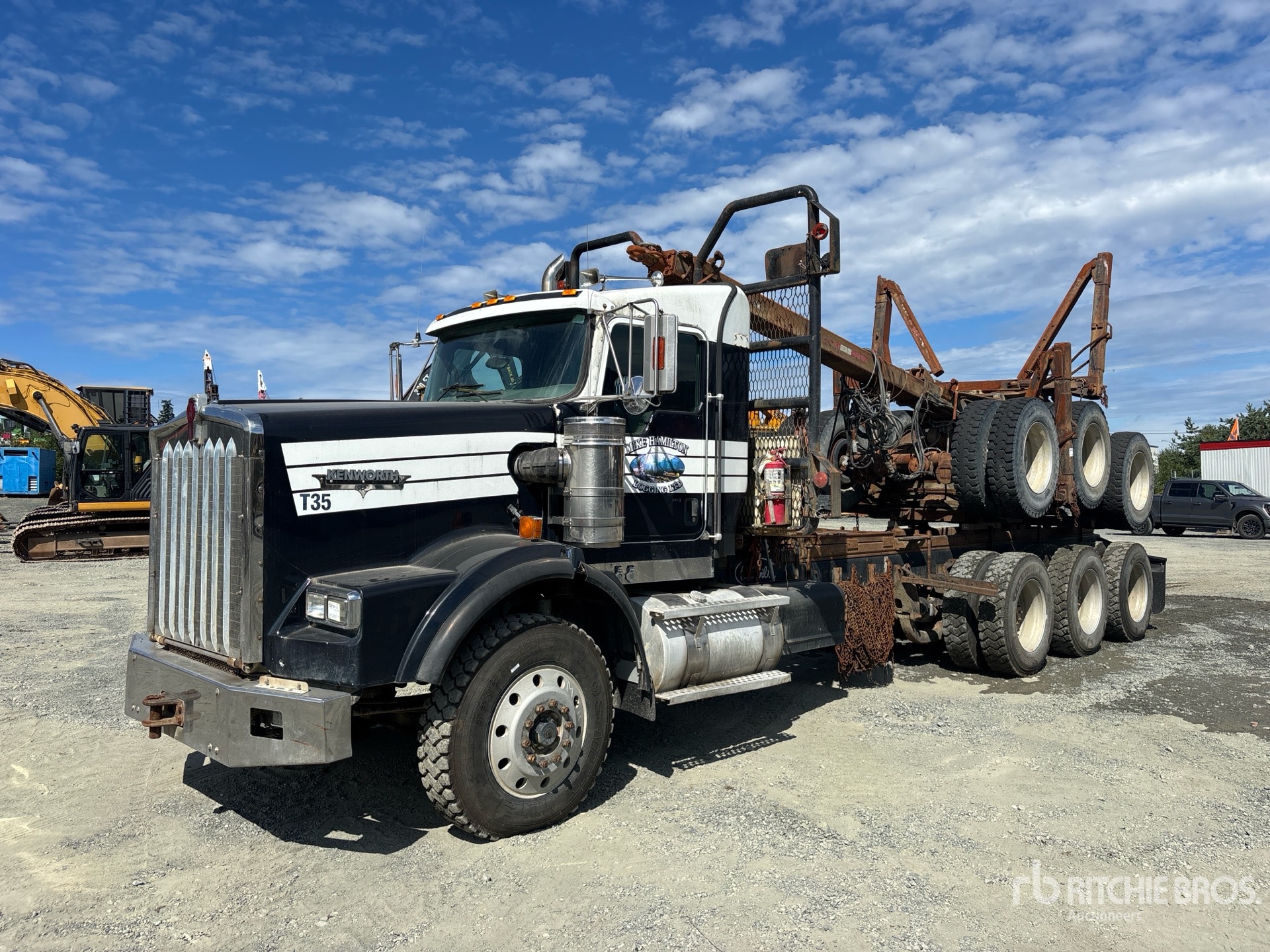 2007 Kenworth T800B 8x6 Short Wood Log Truck