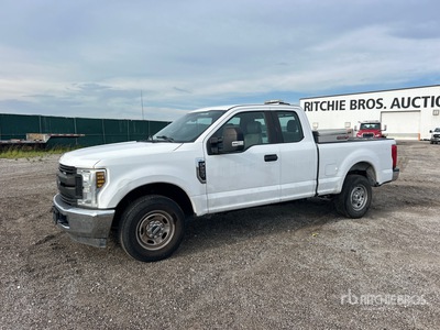 2019 Ford F-250 XL 4x2 Extended Cab Pickup