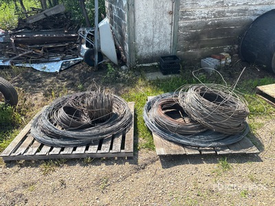 Quantity of (2) Pallets of Wire Fence