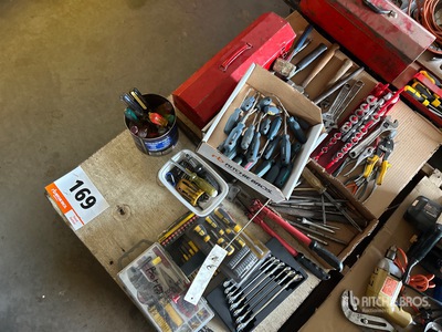 Socket, Wrenches, Tool Box, Screw Drivers, Pipe Wrench & Vault Cutter
