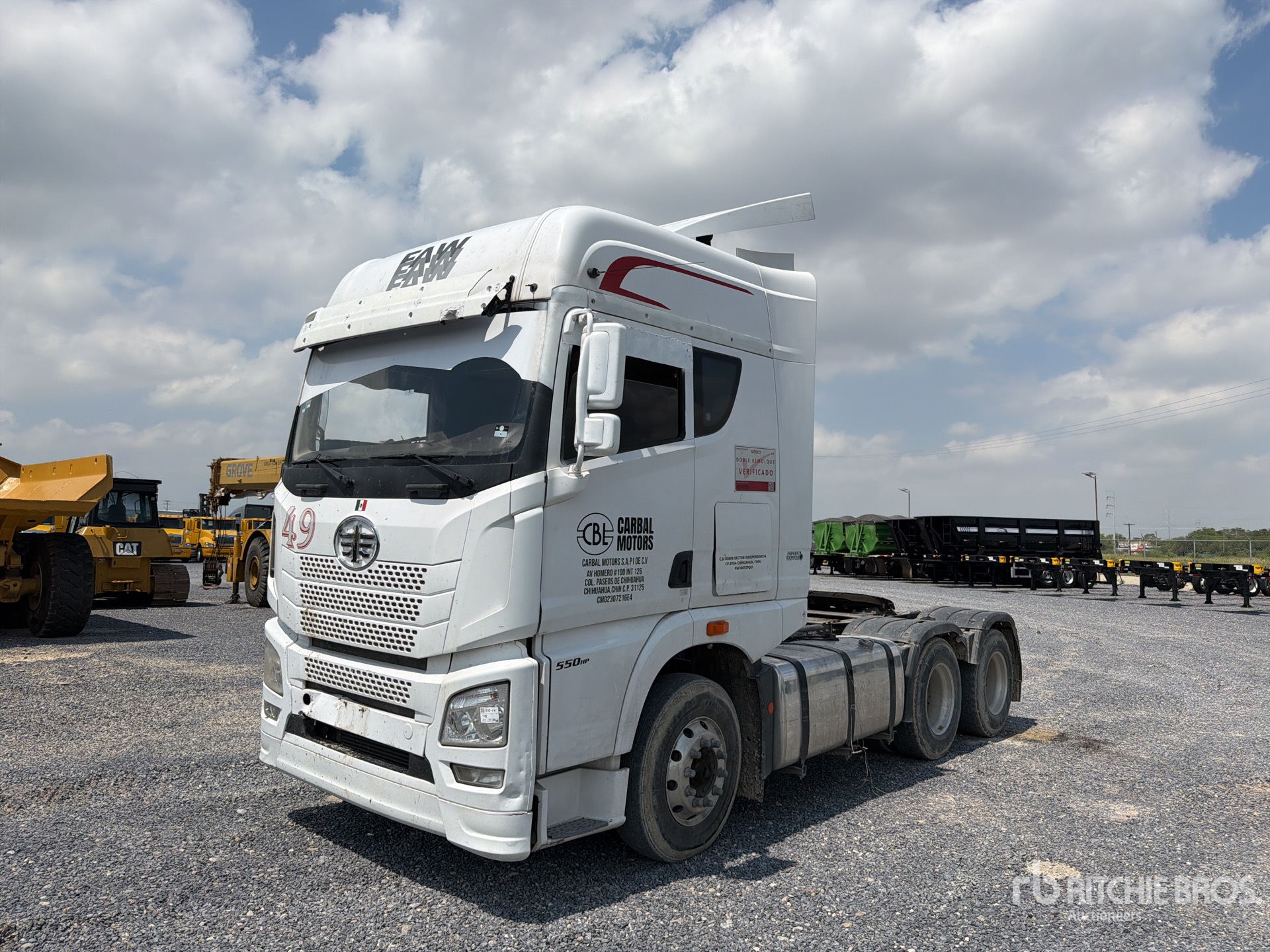 2023 ELAM 550D 6x4 Tractocamion con Dormitorio / T/A Cabover w/ Sleeper