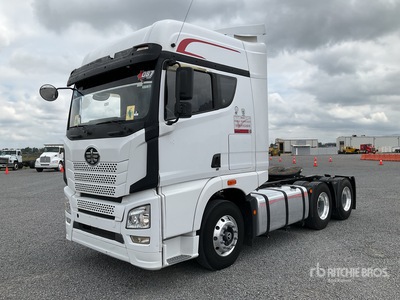 2023 ELAM 550D 6x4 Tractocamion con Dormitorio / T/A Cabover w/ Sleeper