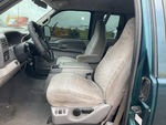 Cab with Seats/armrests