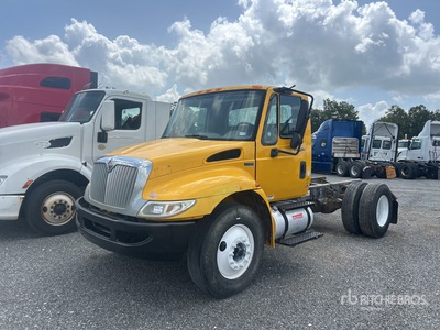 2013 International 4300 4x2 Fahrgestell