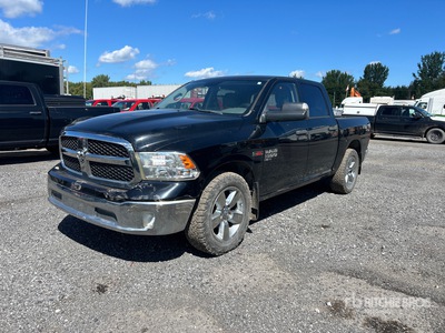 2019 Ram 1500 4x4 Crew Cab ピックアップ (Inoperable)