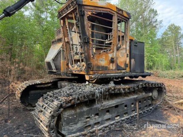2023 John Deere 853M Fellerbuncher with 22” Center Tower Cutting Head
