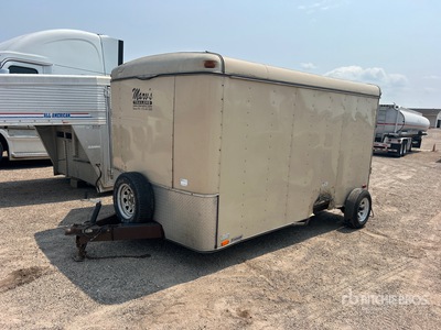2004 United UXT610TA35 10 ft S/A Enclosed Trailer (Inoperable)