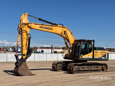 2015 Hyundai Robex 300LC-9A حفارة بجنزير