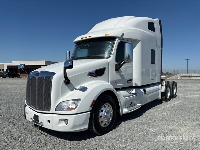 2022 Peterbilt 579 6x4 T/A Sleeper Truck Tractor