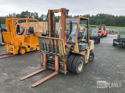 Hyster H60XL 6200 lb Forklift