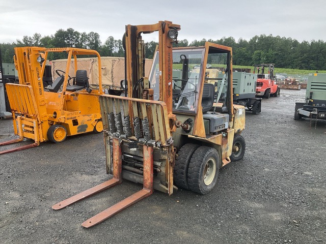 Hyster H60XL 6200 lb Forklift