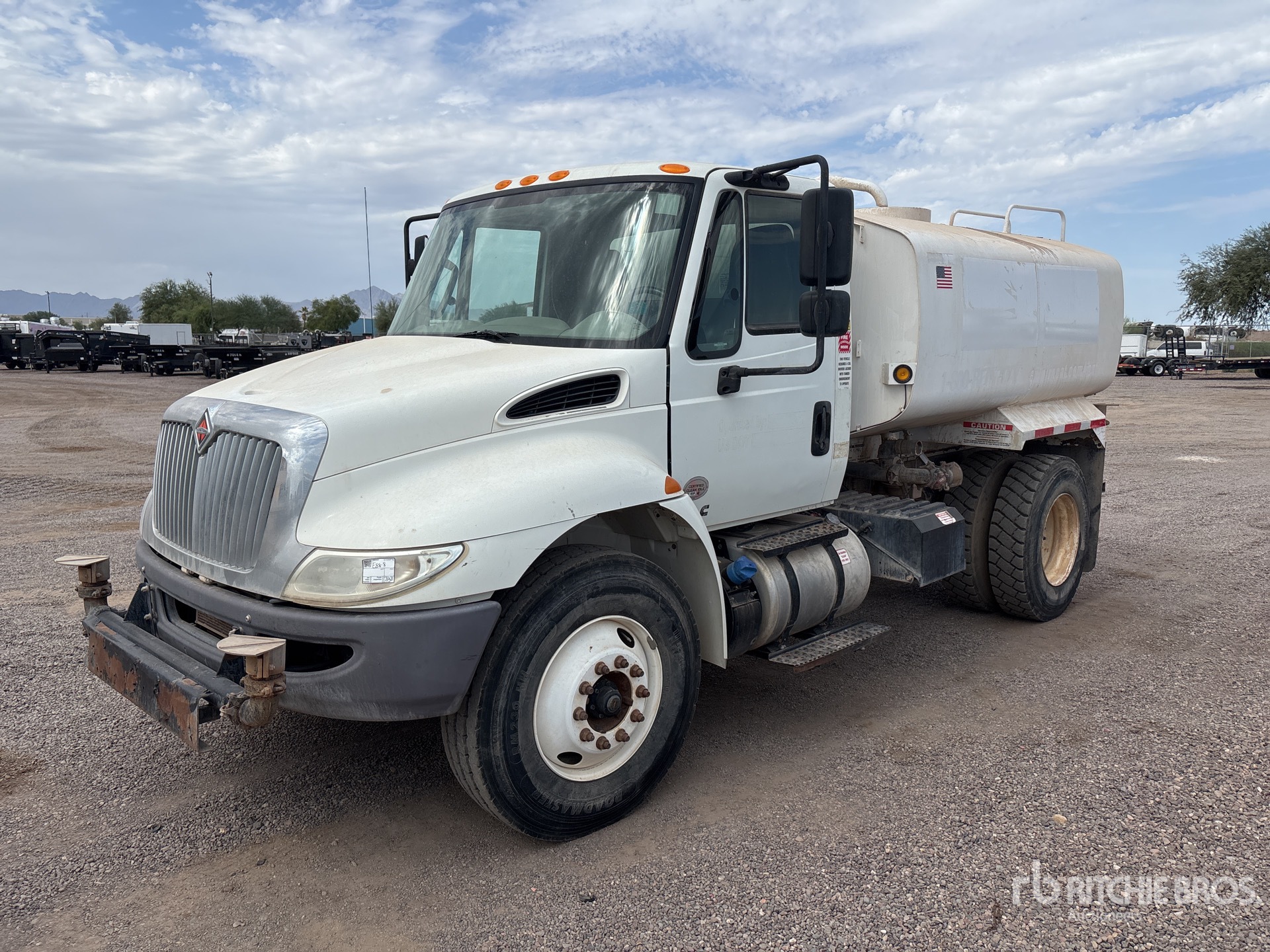 2019 International DuraStar 4300 2000 gal 4x2 Water Truck
