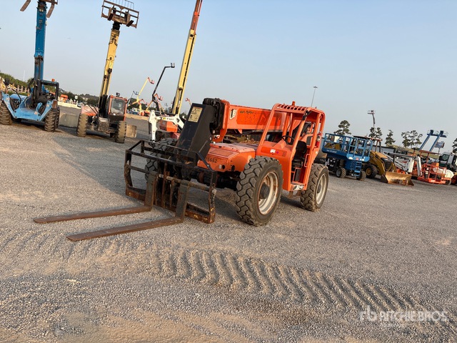 2018 JLG 8042 Telehandler