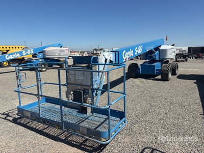 2014 Genie S85 4WD Diesel ブームリフト