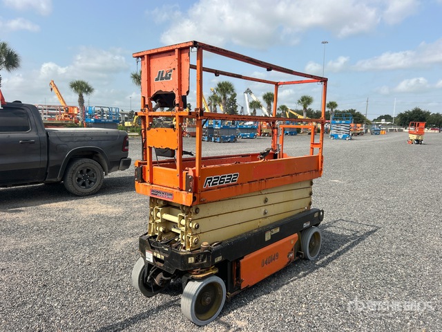 2020 JLG R2632 Electric Scissor Lift