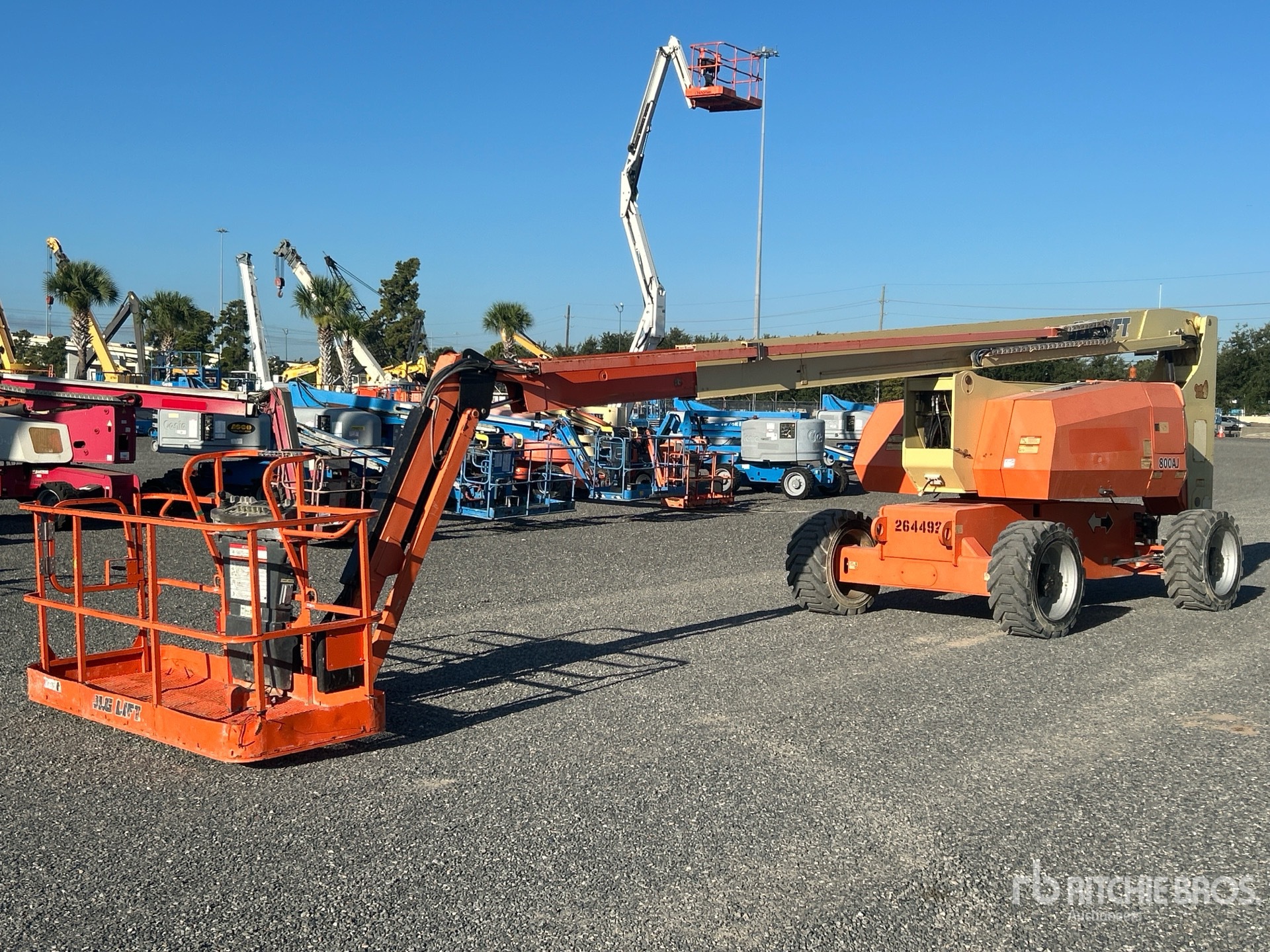 2019 JLG 800AJ 4WD Diesel Articulating Boom Lift