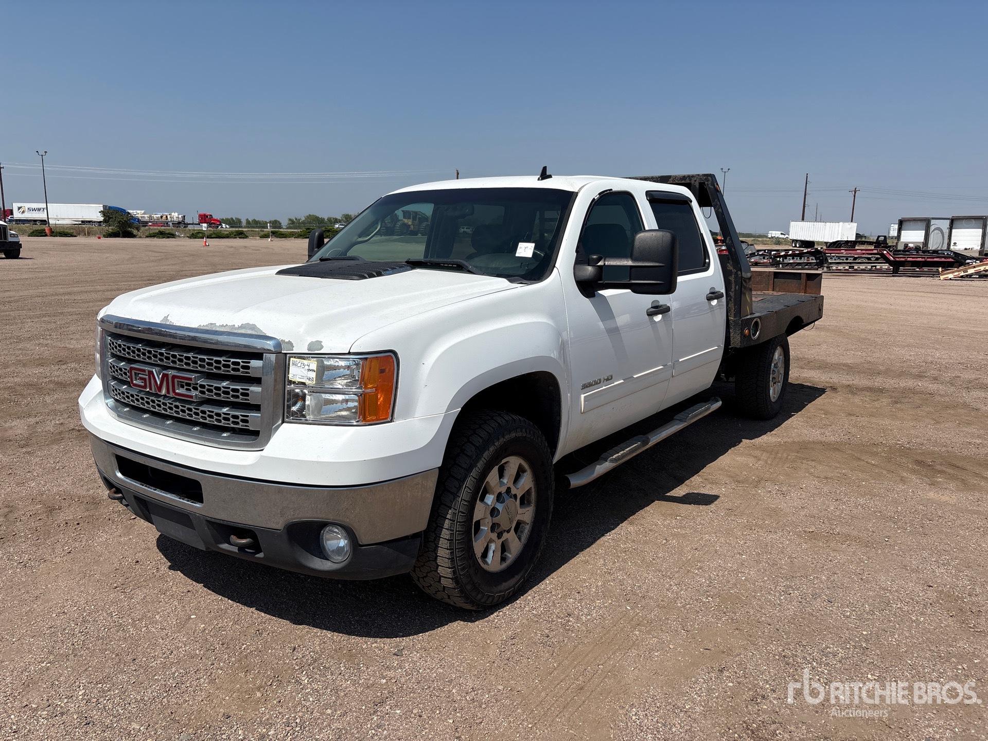 2012 GMC Sierrra 3500HD 4x4 Crew Cab Flatbed Truck