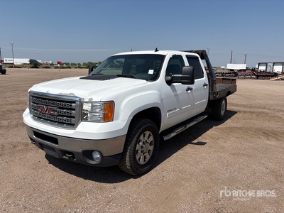 2012 GMC Sierrra 3500HD 4x4 Crew Cab Flatbed Truck
