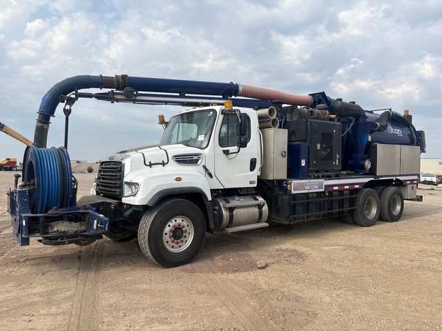 Titan Vac-Con TAQD311LXHAEG – P on 2019 Freightliner 114SD 6x4 Vacuum Excavator Truck Titan Vac-Con TAQD311LXHAEG – P on 2019 Freightliner 114SD 6x4 Vacuum Excavator Truck