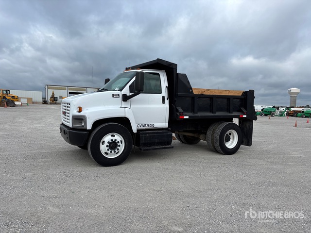 2005 Chevrolet C6500 4x2 S/A Dump Truck