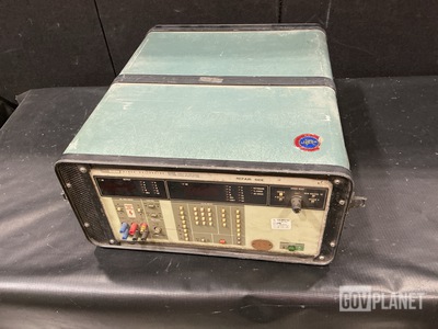 Fluke 5102A Calibrator