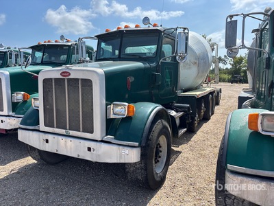 2012 Peterbilt 365 12x4 Camion malaxeur