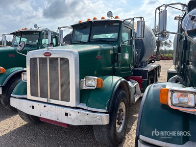 2013 Peterbilt 365 12x4 Betonomieszarka