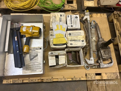Pneumatic Nailer, Stick Nails & Pneumatic 1 in Impact Wrench Różne