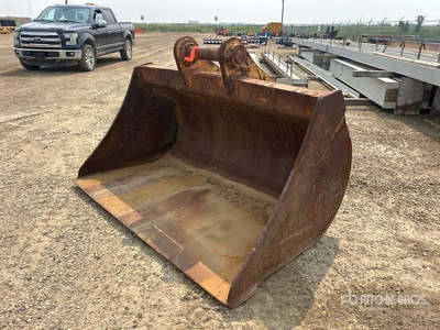 74 in Q/C Cleanup Excavator Bucket