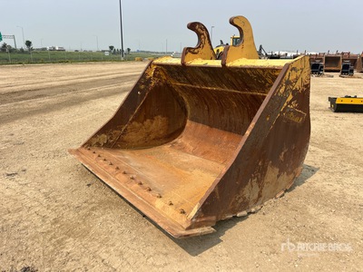 Brandt 84 in 4.25 cyd Q/C Cleanup エクスカベーター用バケット - Fits John Deere 400