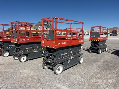 2017 Skyjack SJIII3226 Electric Scissor Lift