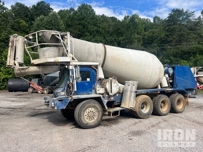 2005 Oshkosh S-2346 8x6 Front Discharge Mixer Truck