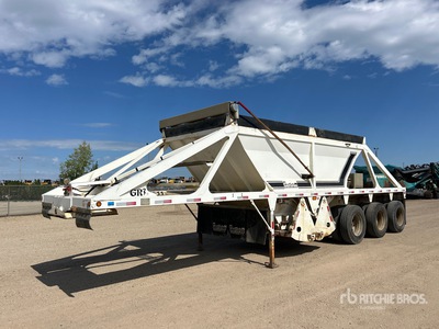2007 Castleton 37 ft Tri/A مقطورة للتفريغ السفلي